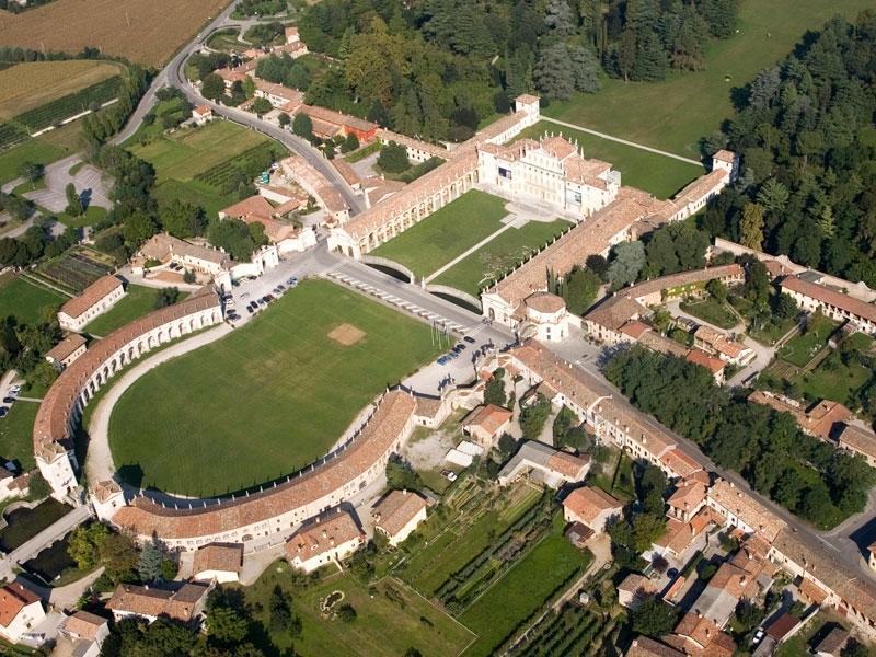Alloggio Agrituristico Ai Tre Castelli Moruzzo Eksteriør bilde