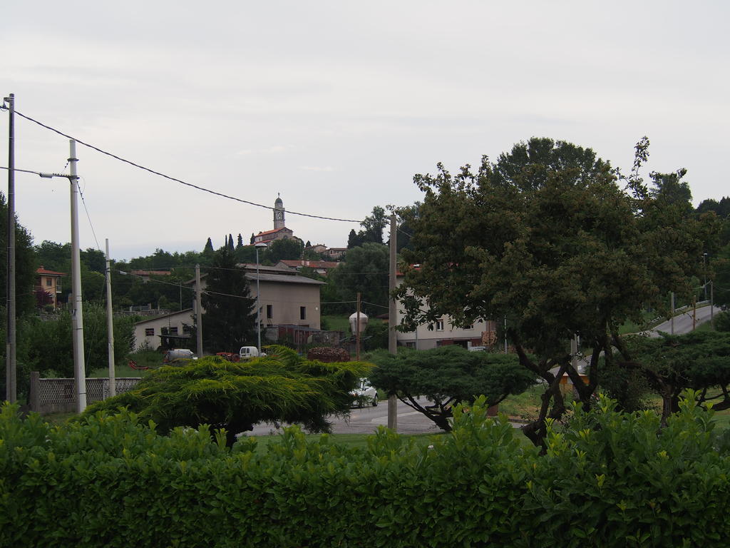 Alloggio Agrituristico Ai Tre Castelli Moruzzo Eksteriør bilde